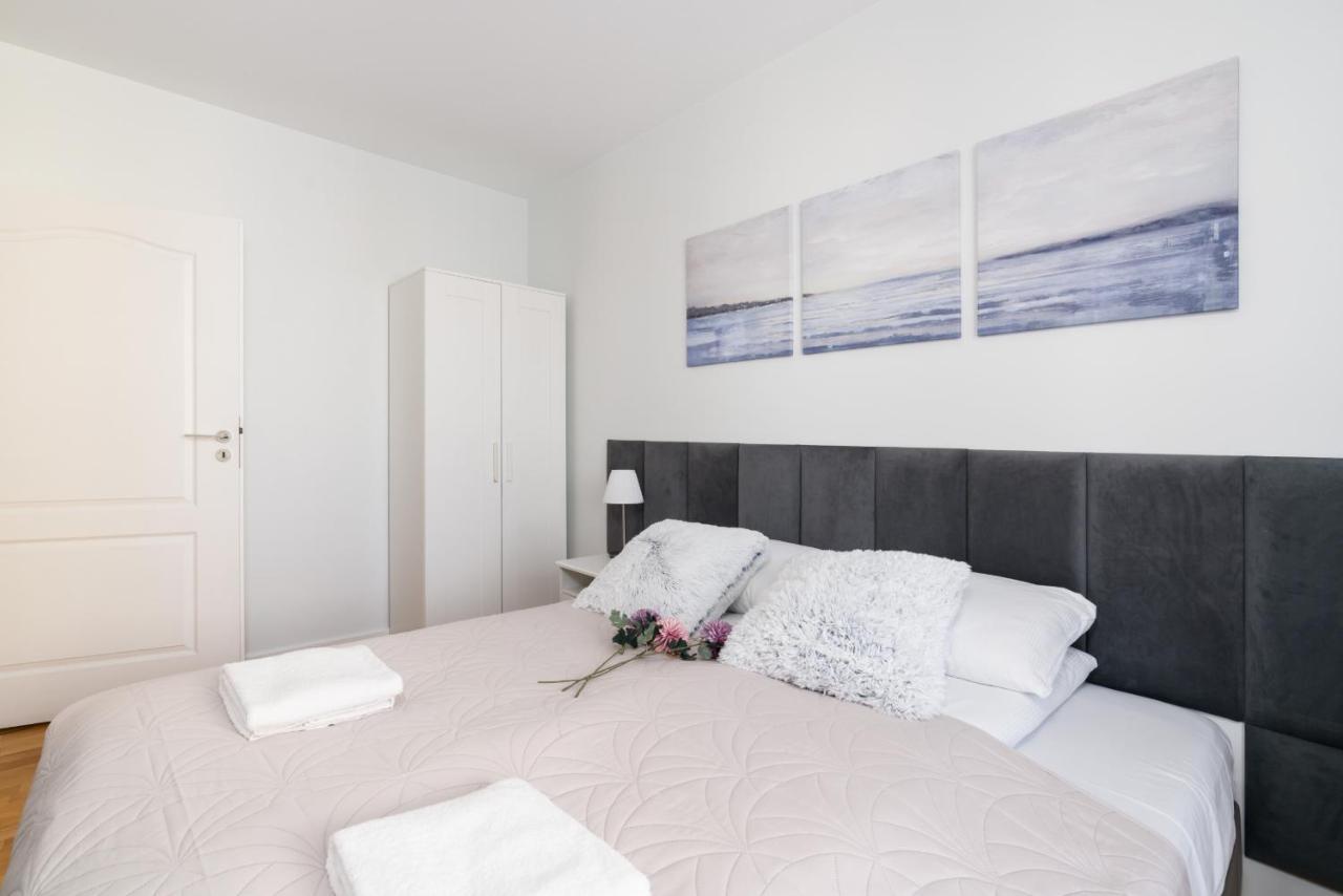 Apartment Malta Katowicka Pool & Parking By Renters *